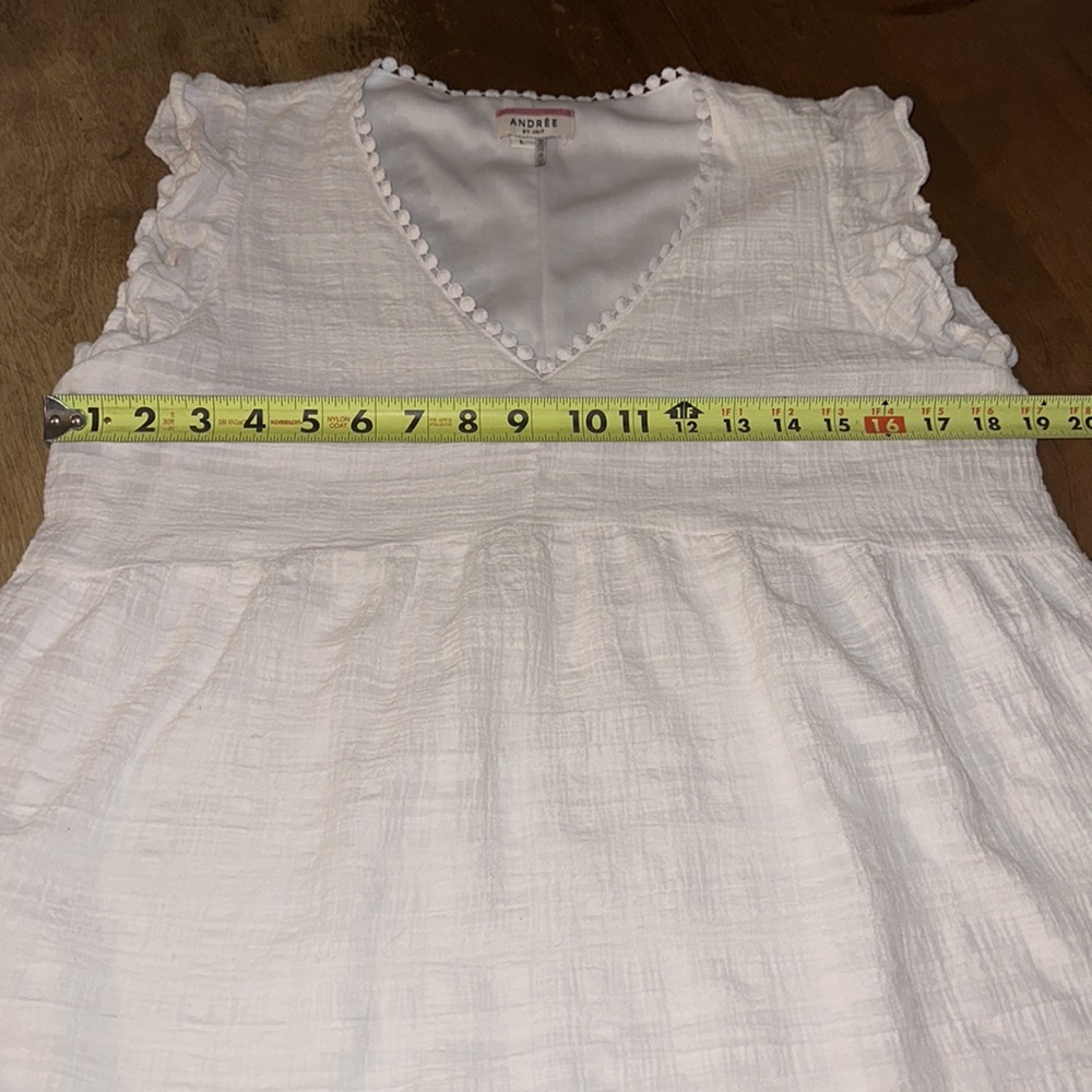 Andree By Unit White Flutter Sleeve Top - image 4